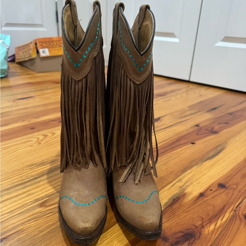 Girls Corral fringe boots size 3.5